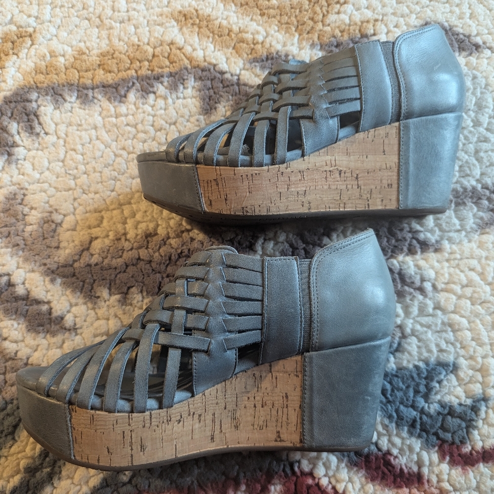 Stylish Light Blue Woven Wedge Sandals - Picture 2 of 4